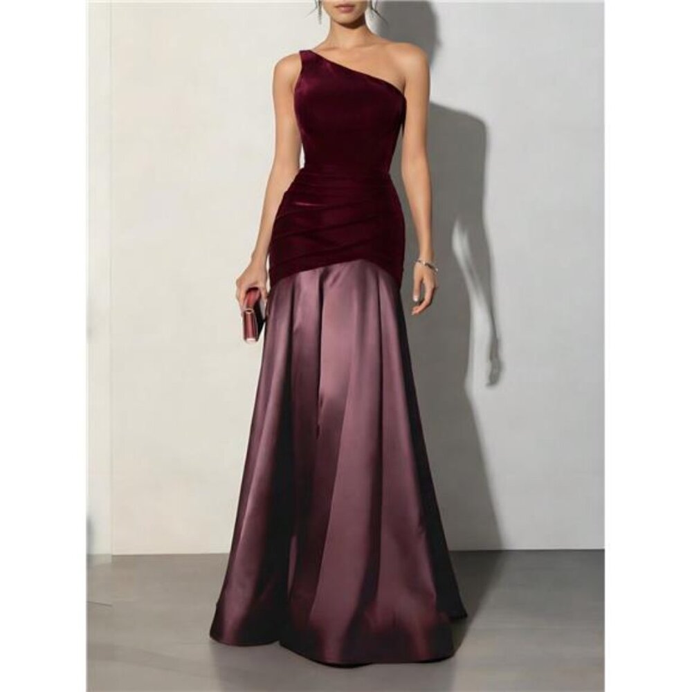 NEW - Elegant Solid Burgundy Sleeveless Velvet Top A-Line Hem